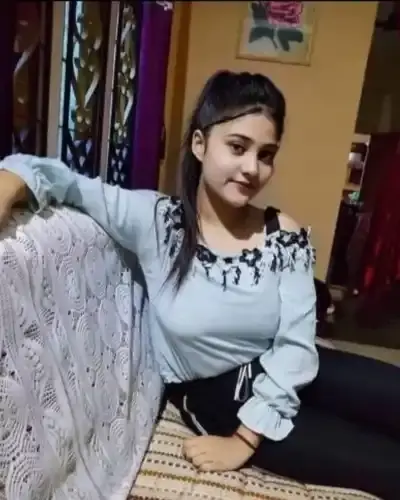 Call Girls Service in Dhanas